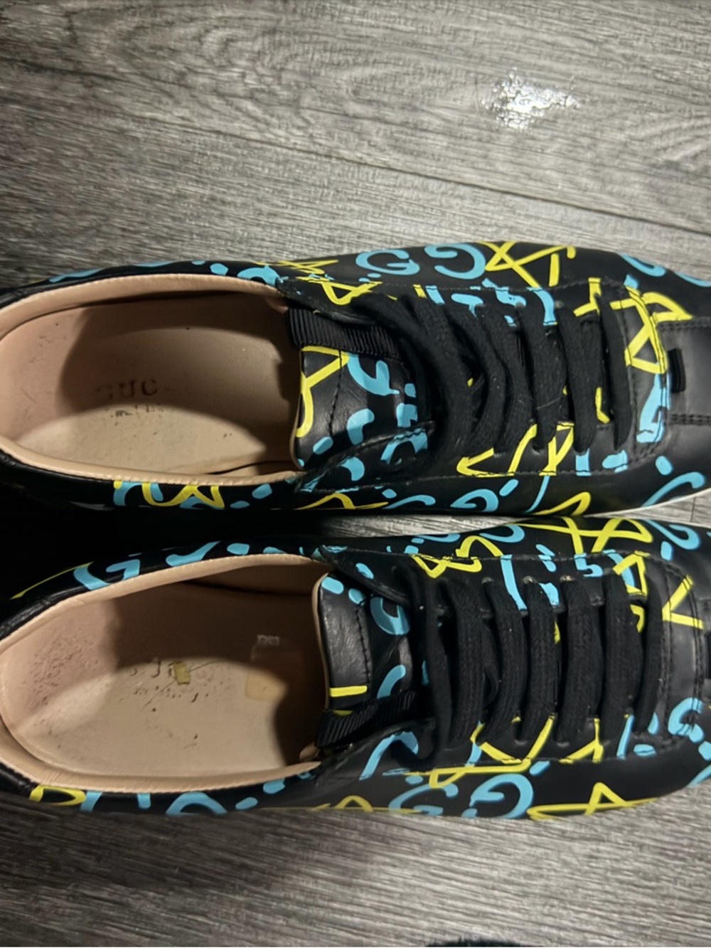 Gucci Black Sneakers with Yellow and Light Blue Graffiti - Picture 5 of 6